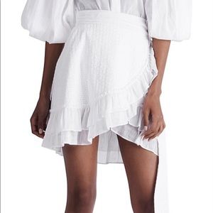 aje winslow white mini flouncy skirt, size 8
